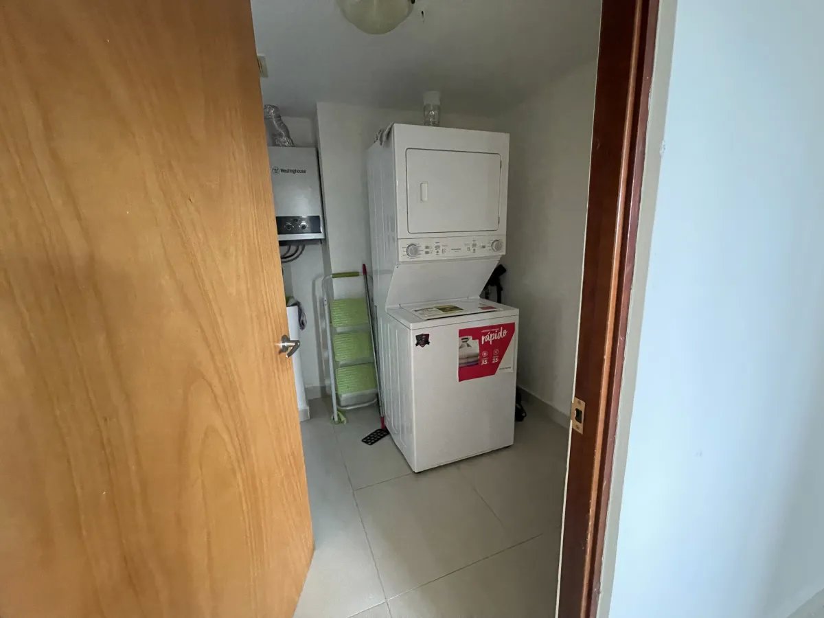 SE VENDE O SE ALQUILA