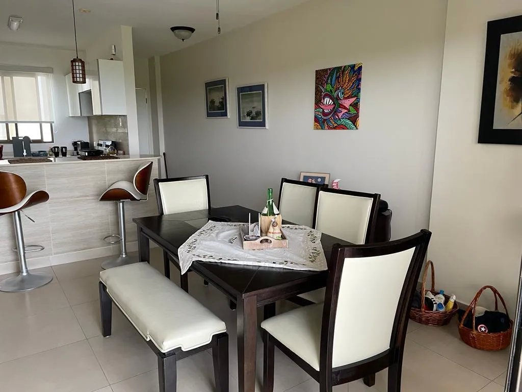 SE VENDE HERMOSO APARTAMENTO EN PLAYA DEL SOL