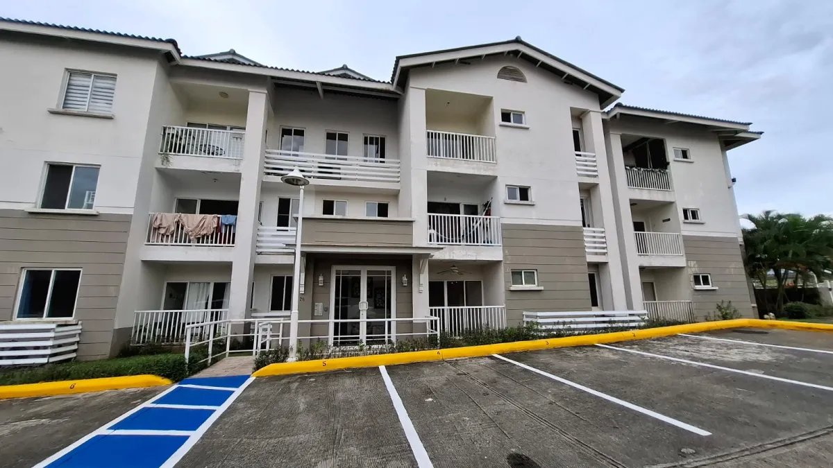 Venta de Apartamento en PH Altamarina, Playa Dorada