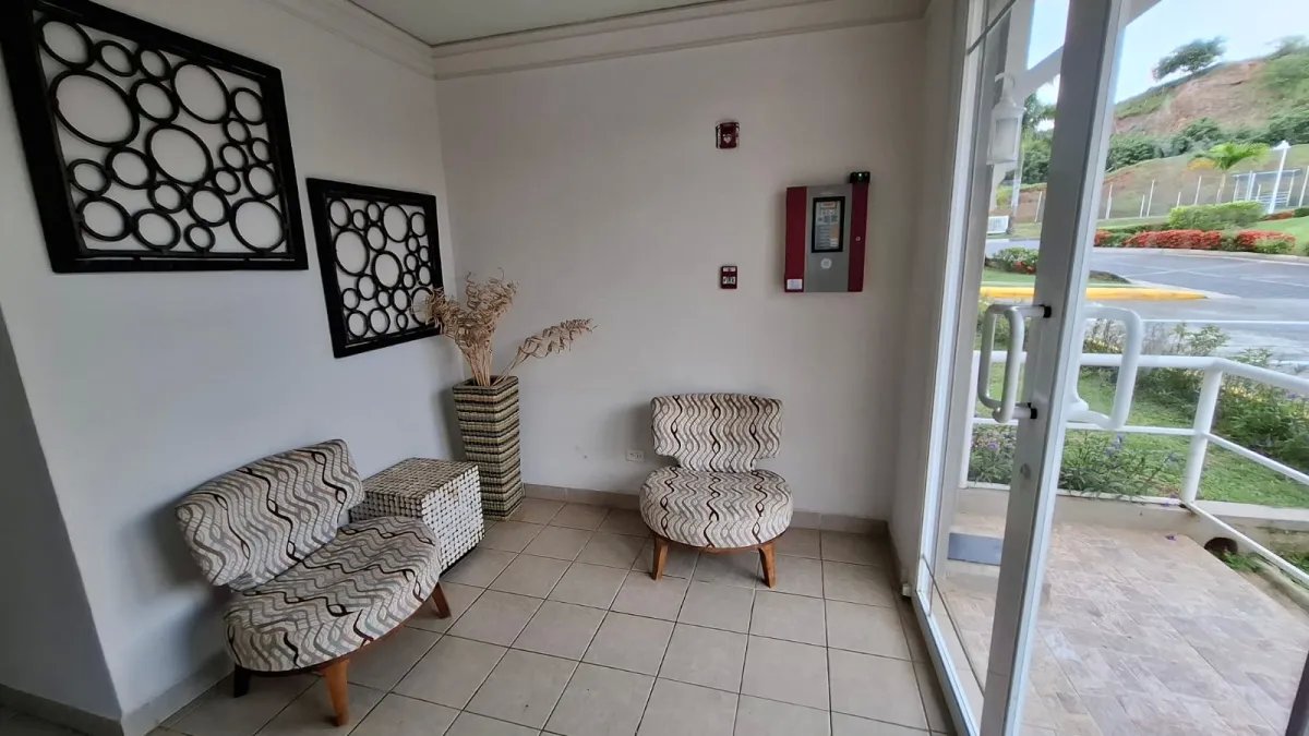 Venta de Apartamento en PH Altamarina, Playa Dorada