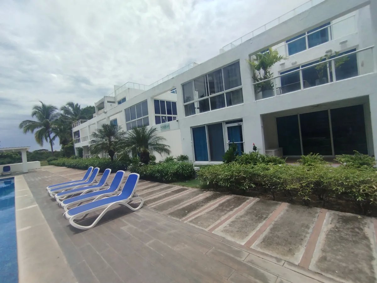 Se vende apartamento en Playa Blanca, Farallón, Coclé