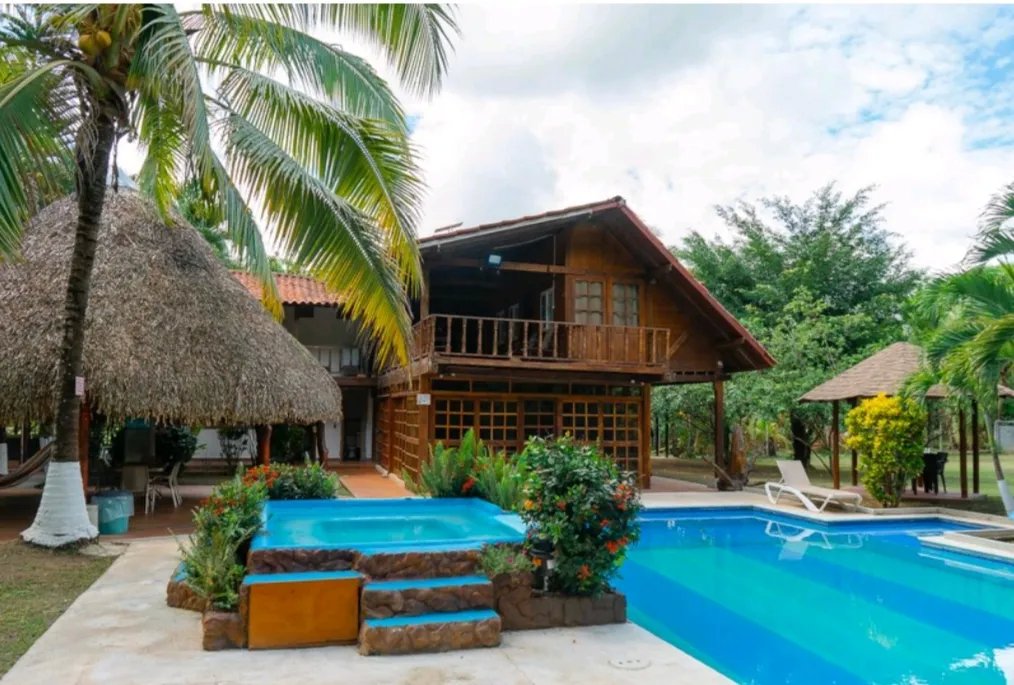 Se vende Hostal, San Martin, Pacora, Panamá Este