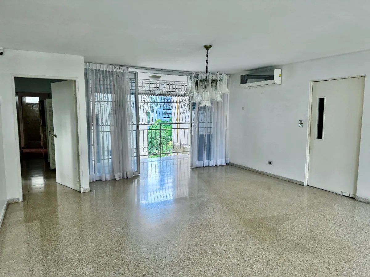 Apartment For Sale in Marbella