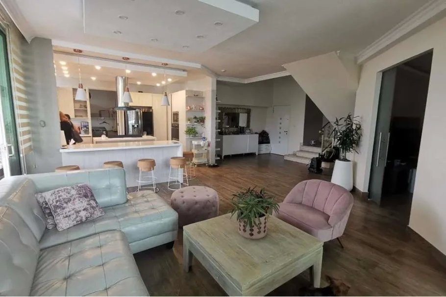 Apartment For Sale in San Francisco