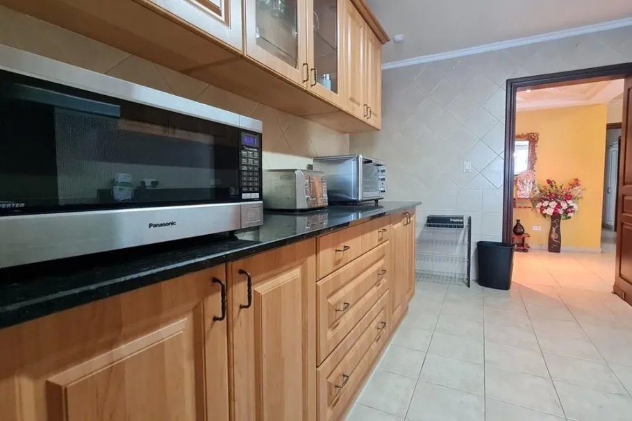 Se alquila apartamento en PH Sol Marina, Marbella