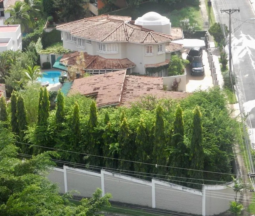 Single Family Detached For Sale in DOS MARES
