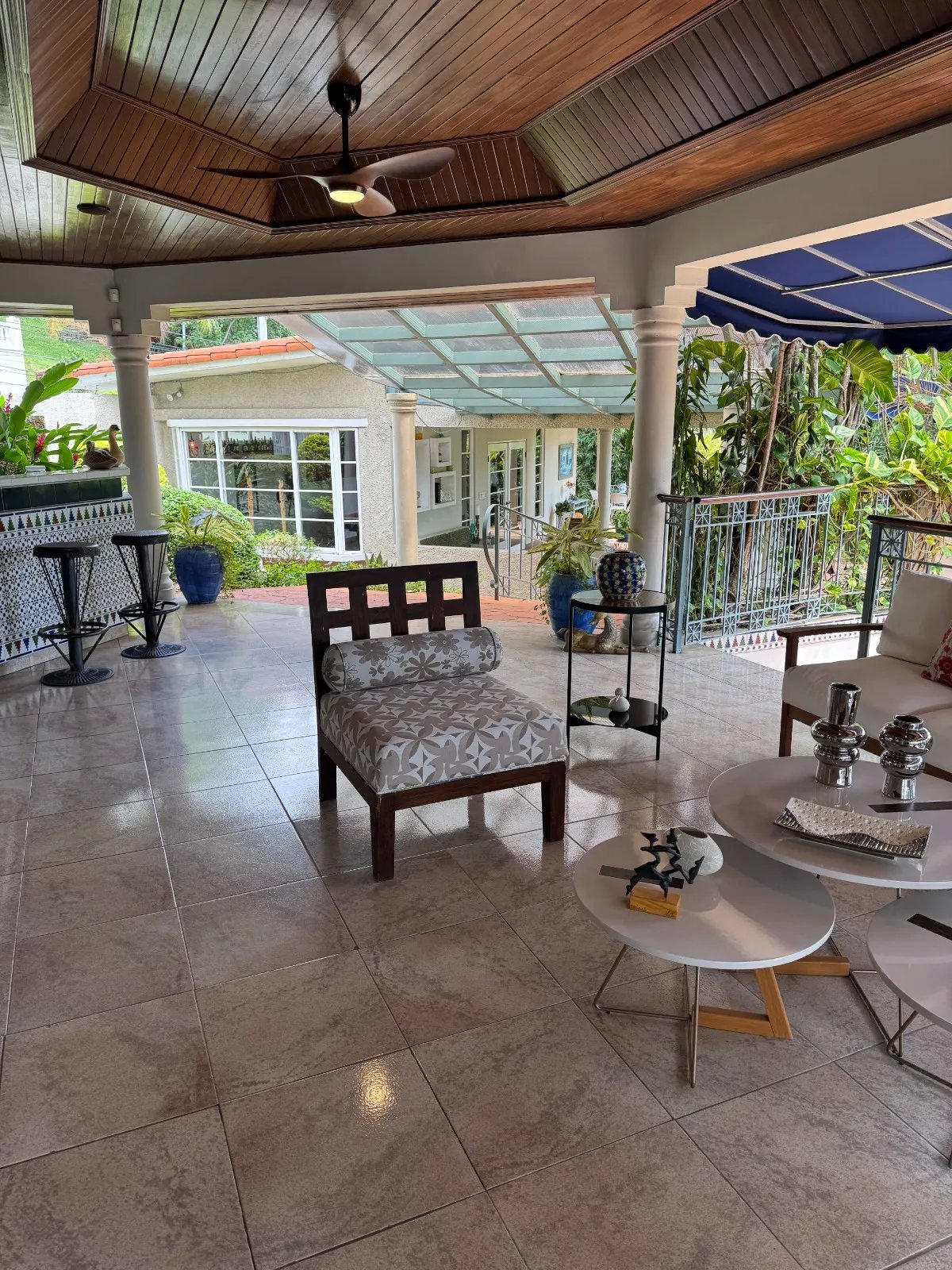 Single Family Detached For Sale in DOS MARES