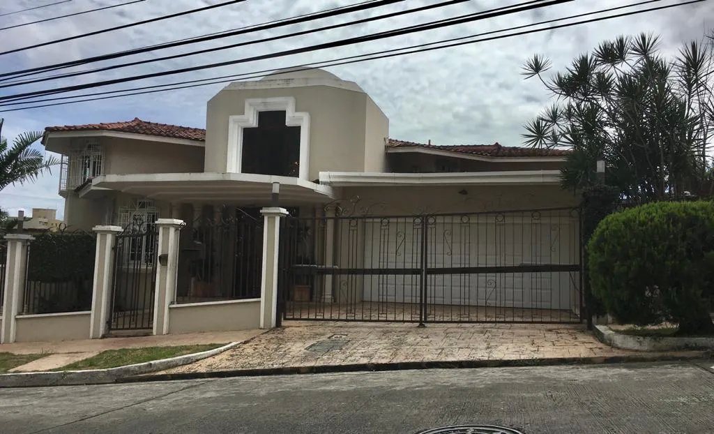 Venta de casa en Dos Mares