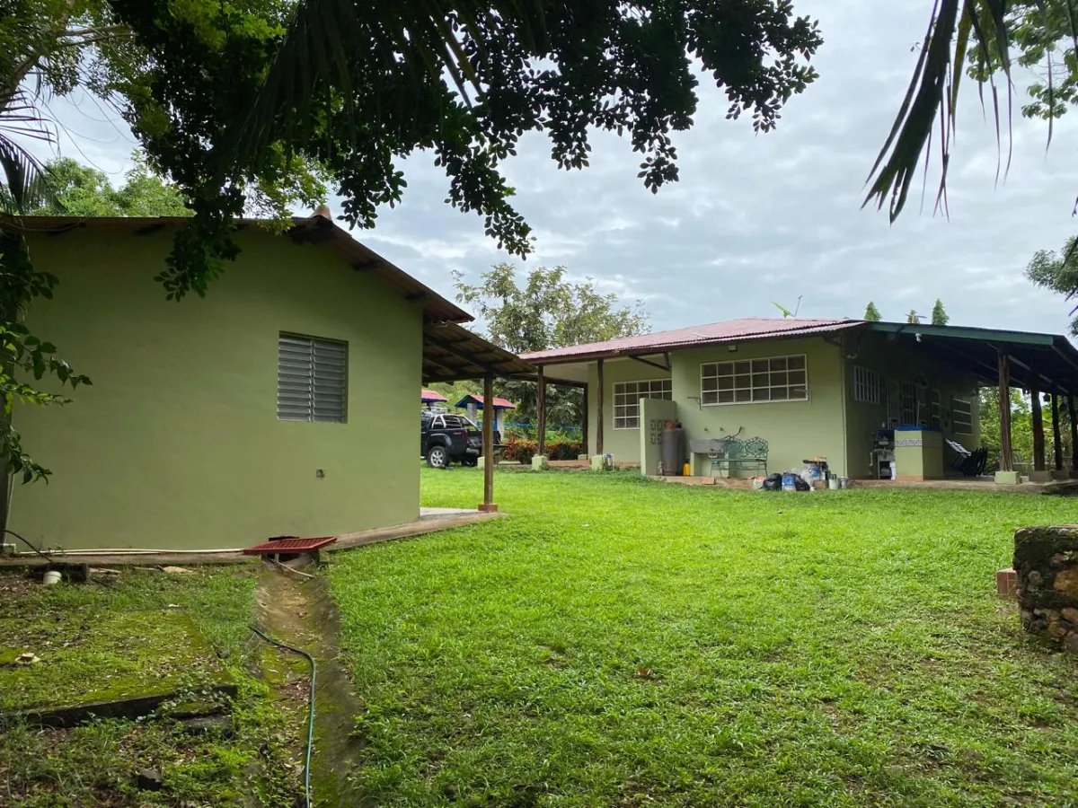 House For Sale in Potuga de Parita