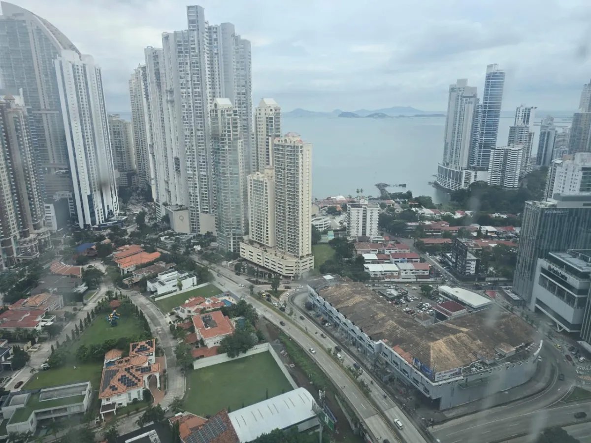 OFICINA EN VENTA  OBRA GRIS EN OCEANÍA BUSINESS PLAZA, TORRE 2000