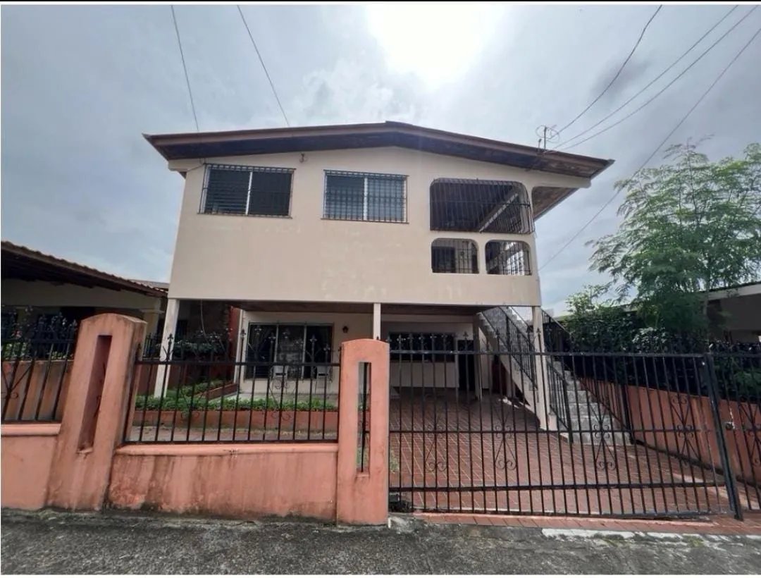 Venta de dos casas en Betania