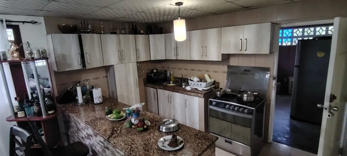 VENDO CASA EN ALTOS DE VACAMENTE