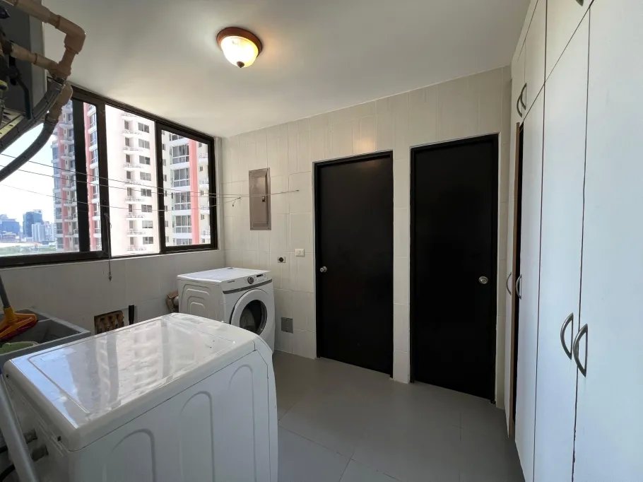 Apartment For Sale in San Francisco