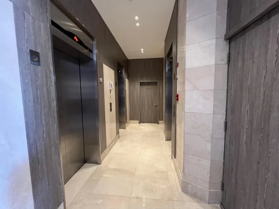 Apartment For Sale in San Francisco