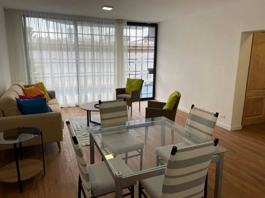 Recién Remodelado y Moderno Apartamento de 2 habs en Parque Lefevre a $800/ Newly Remodeled and Modern 2-Bedroom Apartment in Parque Lefevre for $800