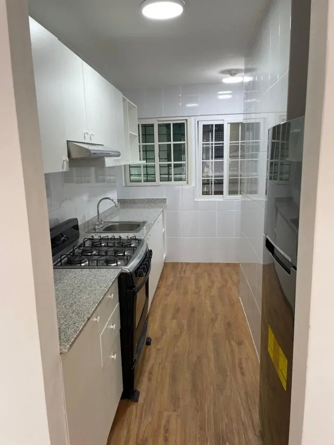 Recién Remodelado y Moderno Apartamento de 2 habs en Parque Lefevre a ...