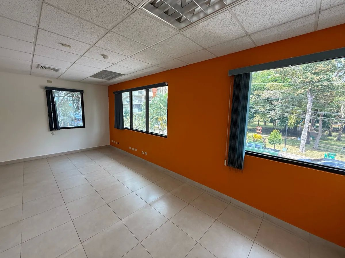 Se Vende Casa con Uso Comercial u Oficina