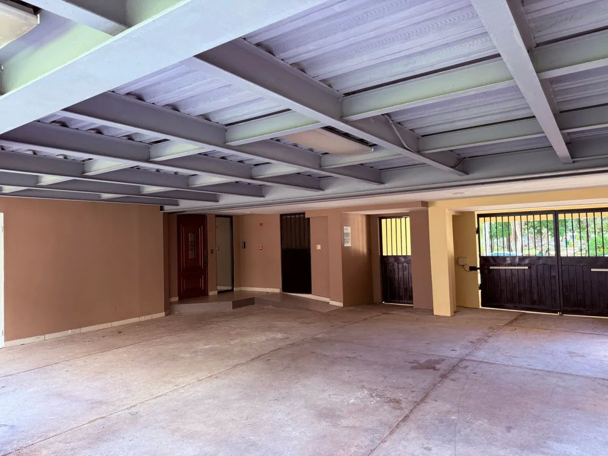 Se Vende Casa con Uso Comercial u Oficina