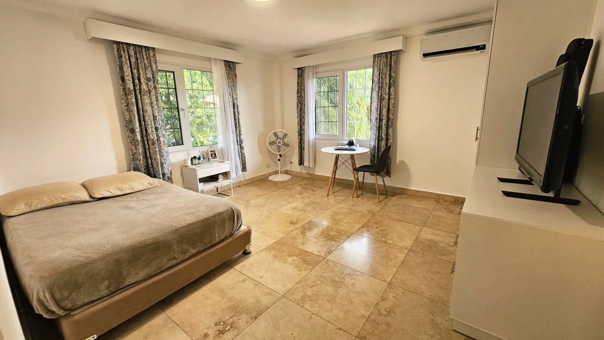 SE VENDE CASA EN ALBROOK