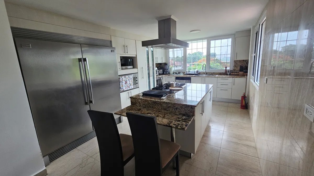 SE VENDE CASA EN ALBROOK