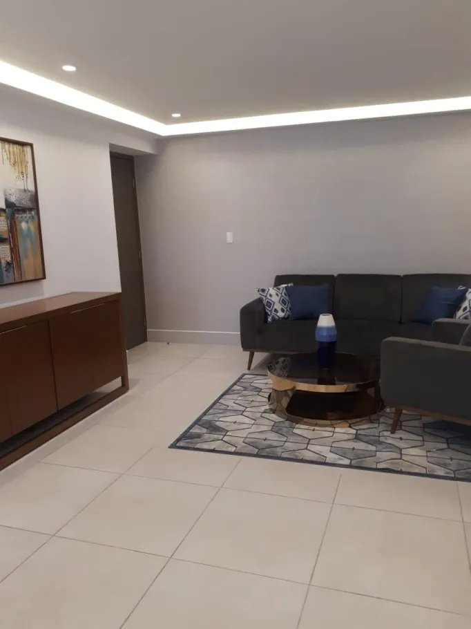 Apartment For Rent in Calle Abel Bravo