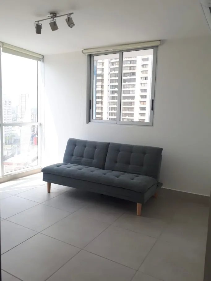 Apartment For Rent in Calle Abel Bravo