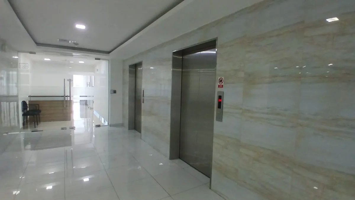 Venta de oficina en RBS Tower en Paitilla.