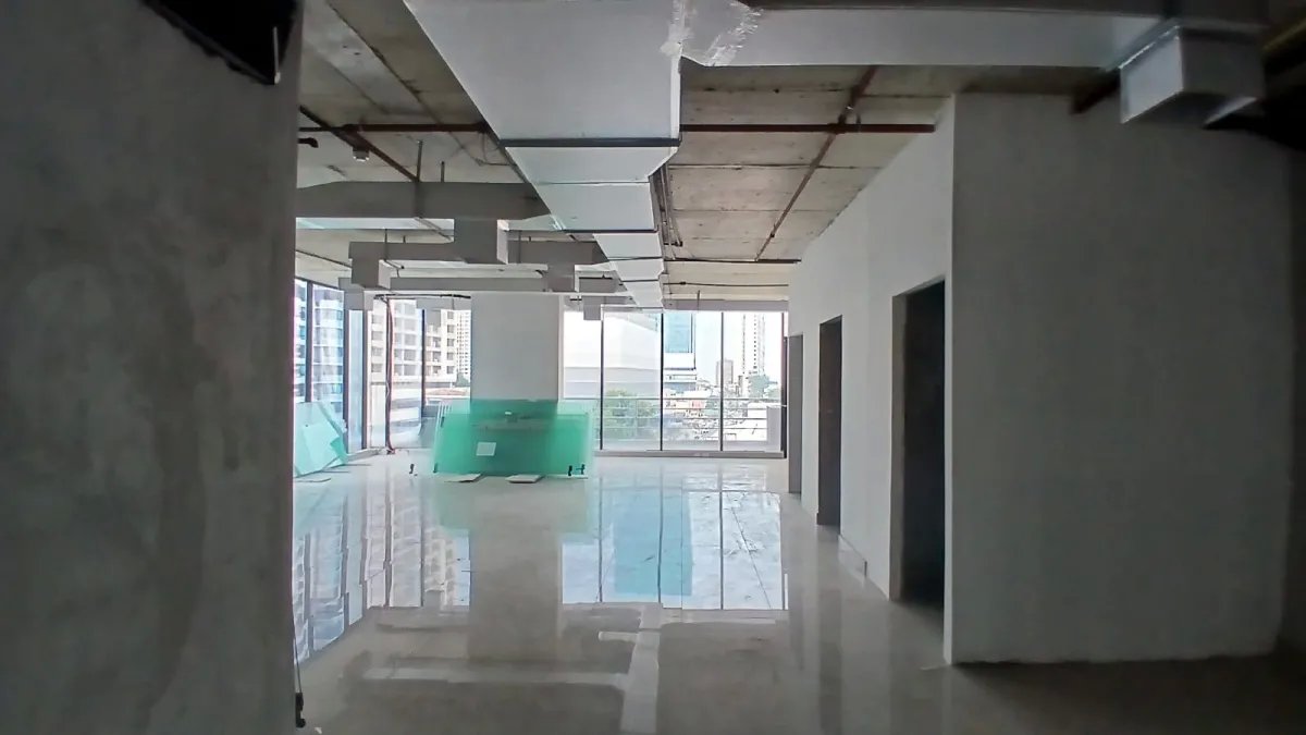 Venta de oficina en RBS Tower en Paitilla.