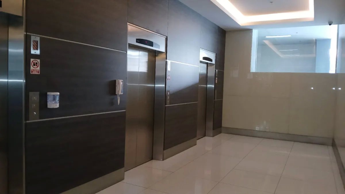 Venta de oficina en RBS Tower en Paitilla.