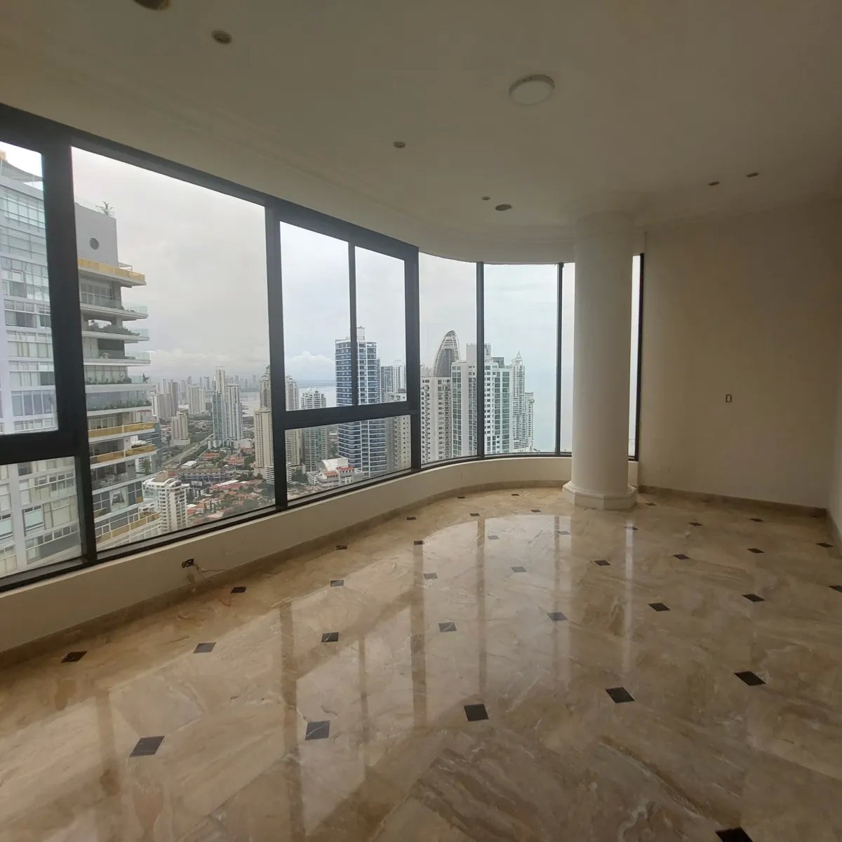 Se vende penthouse en PH Mirage, Paitilla