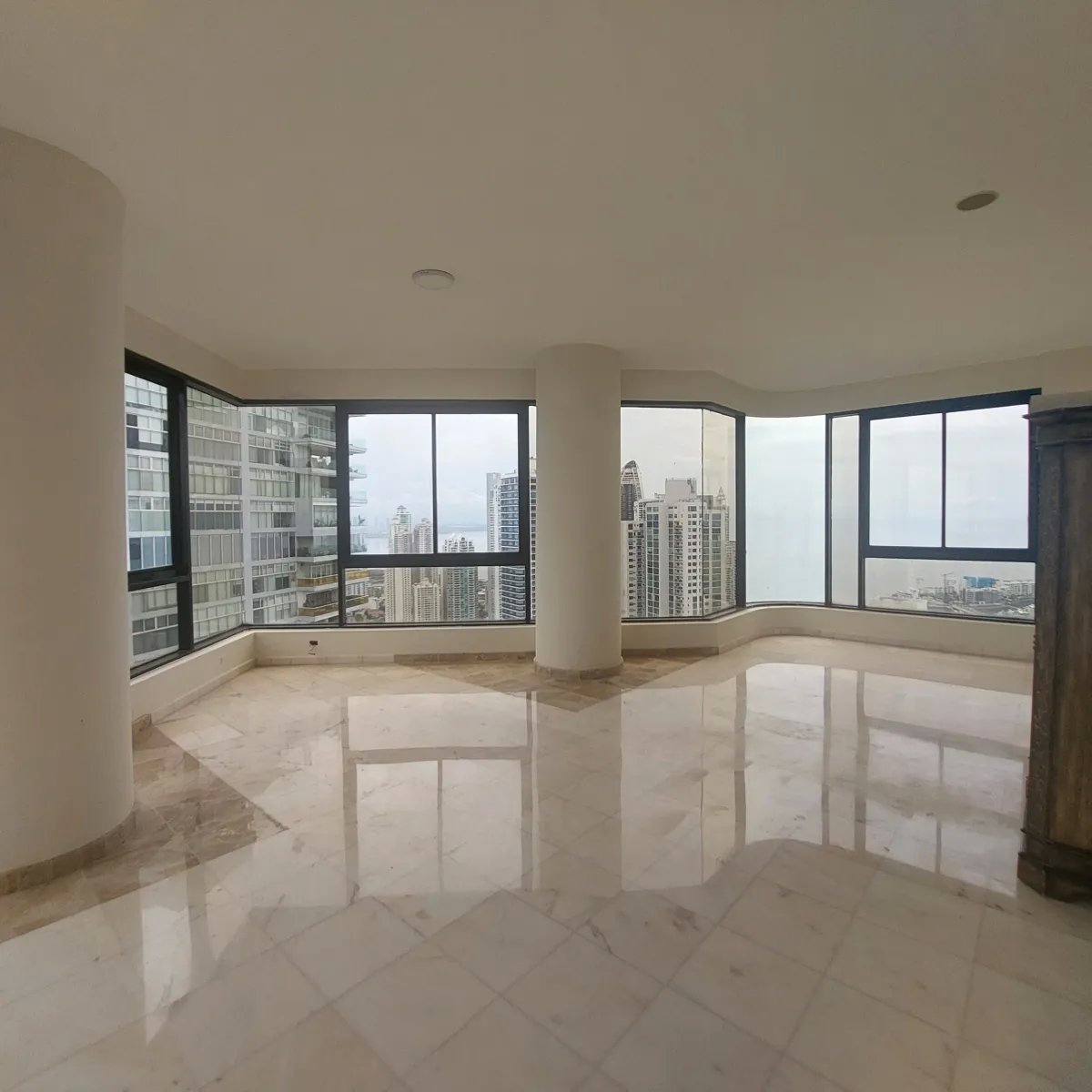 Se vende penthouse en PH Mirage, Paitilla
