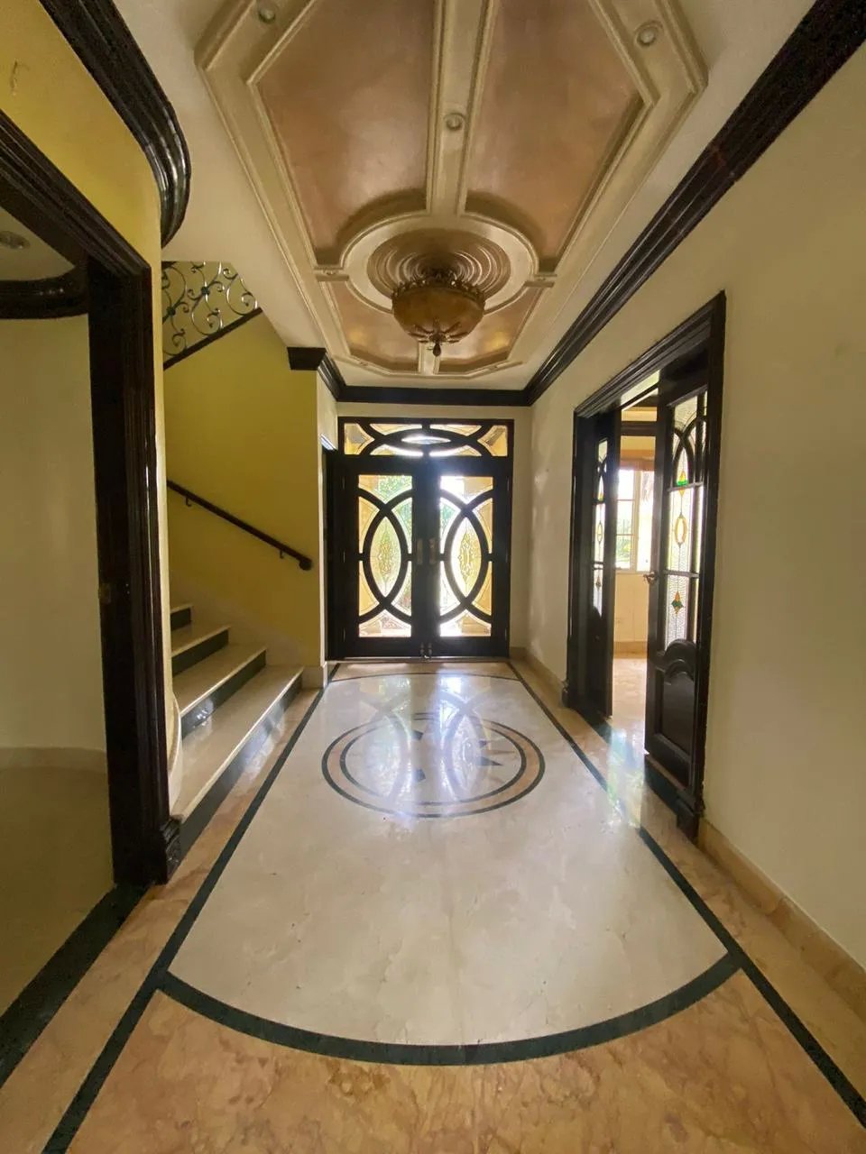 Venta de casa en Costa del este.