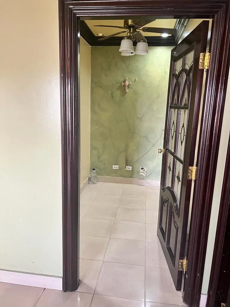 Venta de casa en Costa del este.