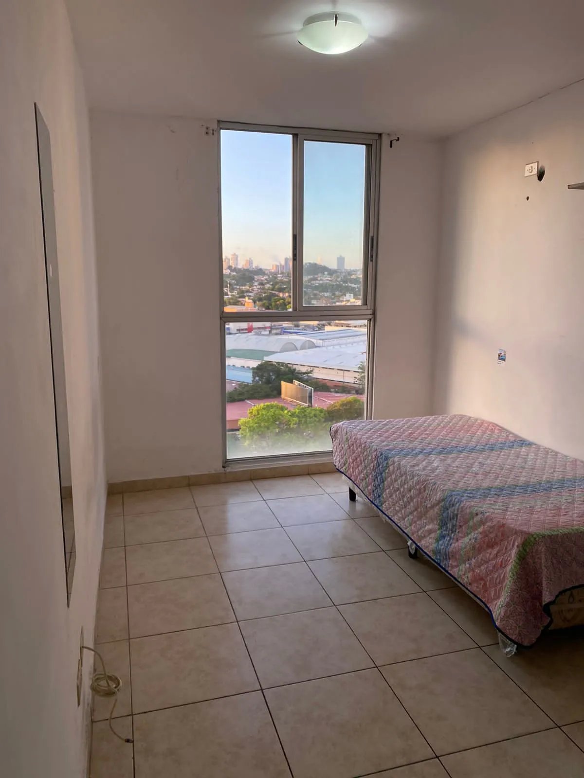 Venta de apartamento en PH Metro Towers, Carrasquilla