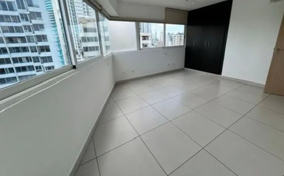 SE ALQUILA APARTAMENTO EN SAN FRANCISCO