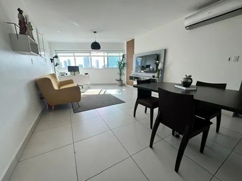 SE ALQUILA APARTAMENTO EN SAN FRANCISCO
