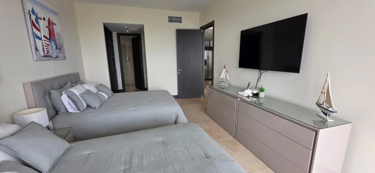 APARTAMENTO /RENTA/  PH THE OCEAN CLUB( TOC)153M2!