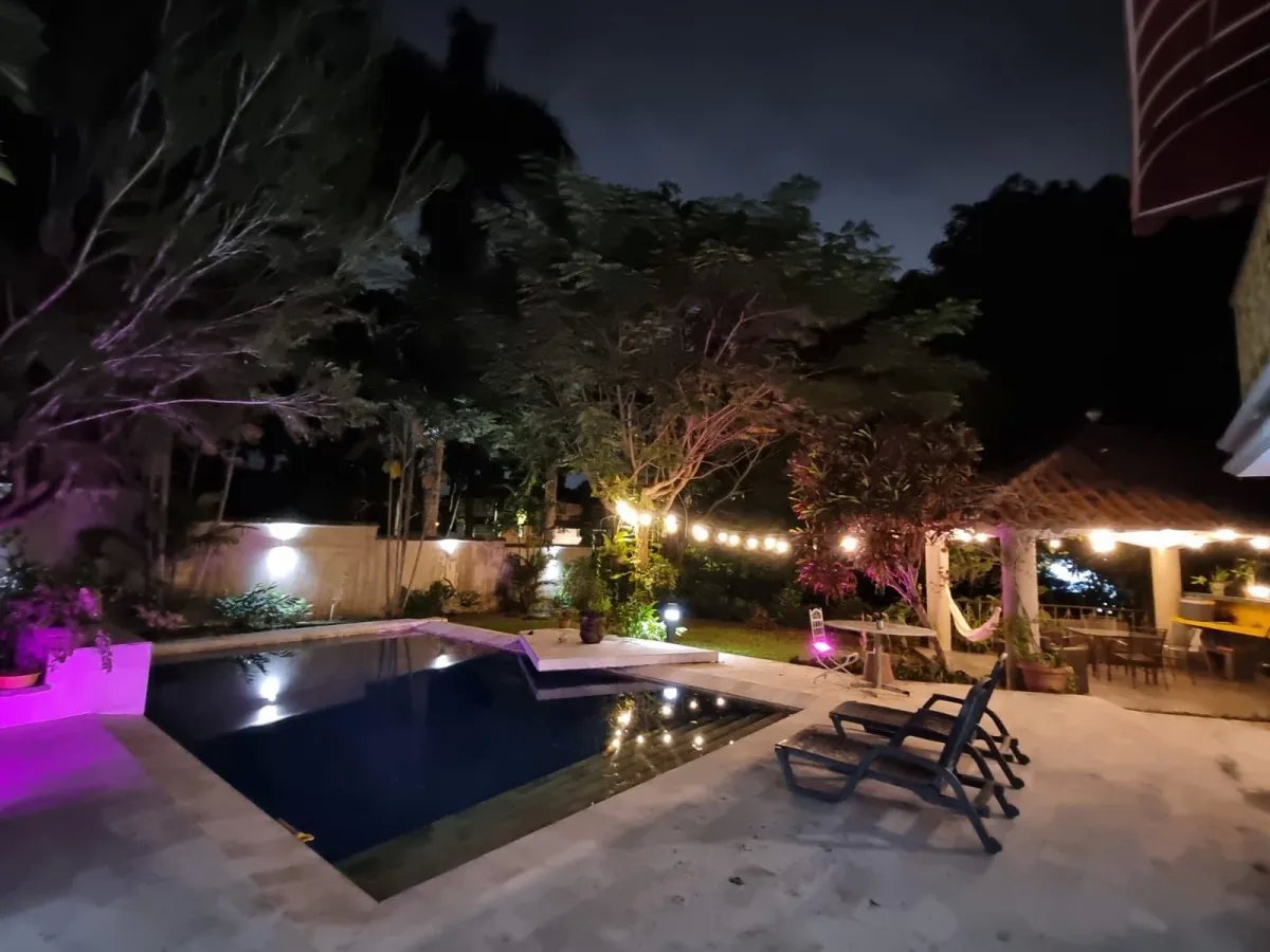 VENTA DE CASA REMODELADA EN ALBROOK, PANAMÁ