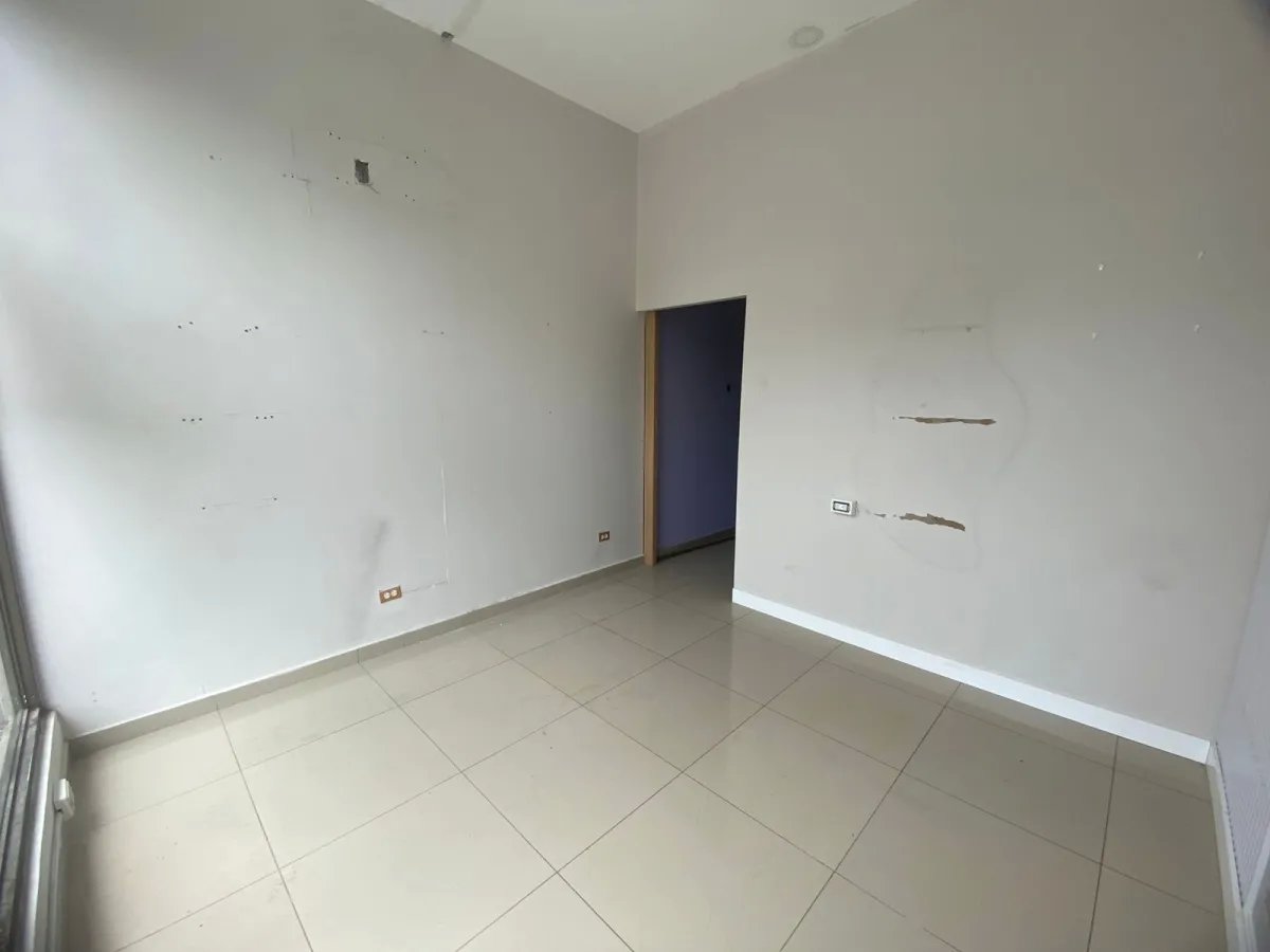 Alquiler de Local Comercial en Vía Brasil