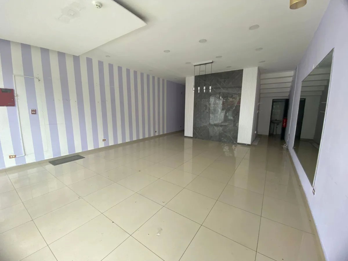 Alquiler de Local Comercial en Vía Brasil