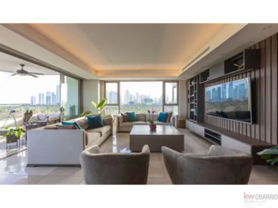 Apartment For Sale in Santa Maria Golf