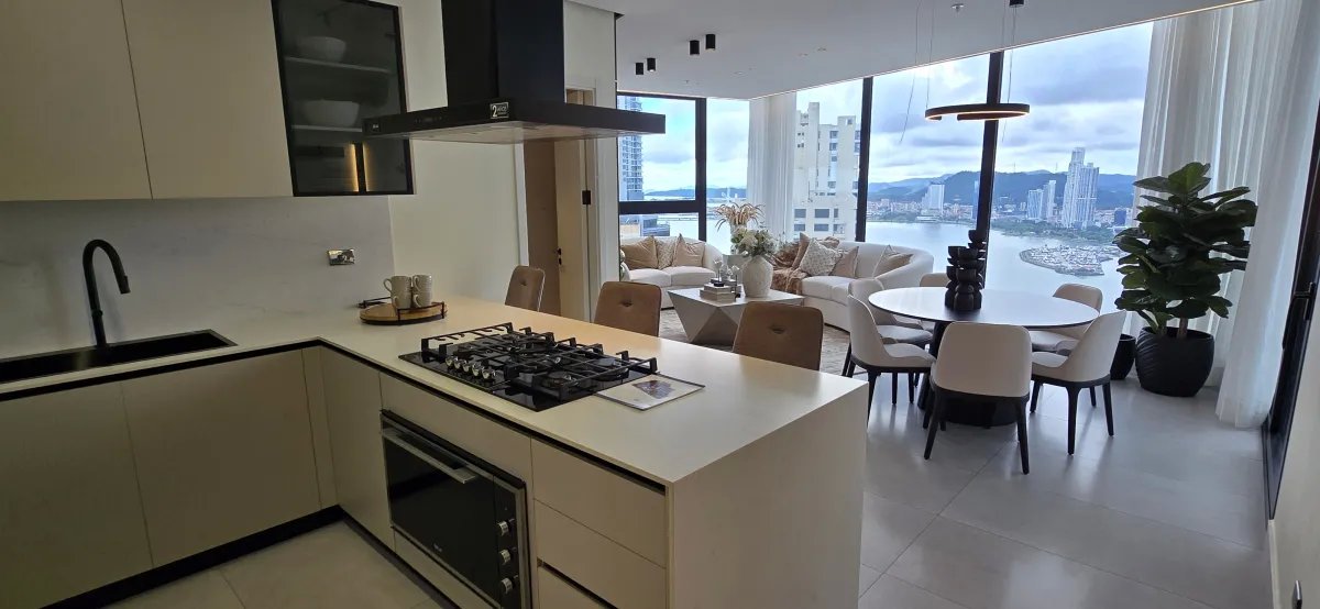 Apartment For Sale in Punta Paitilla