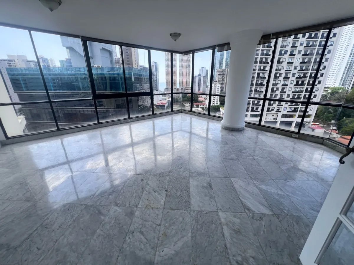 Apartment For Sale in Bella Vista