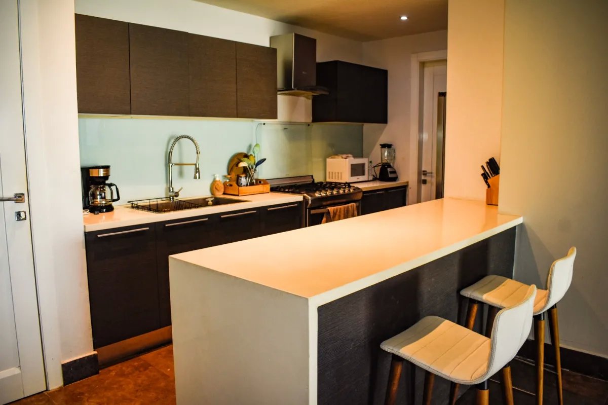 Apartment Sale and Rent in Avenida Balboa