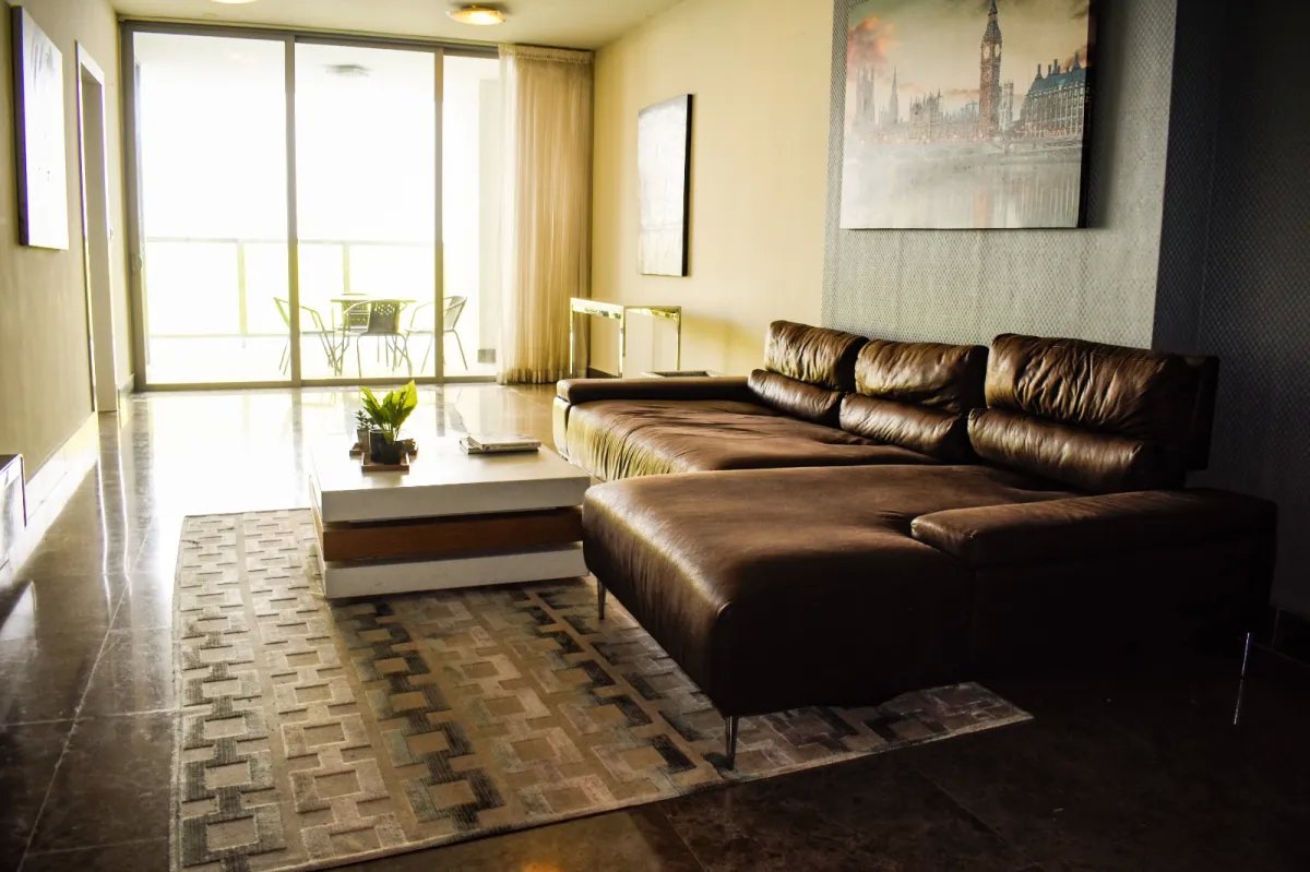 Apartment Sale and Rent in Avenida Balboa