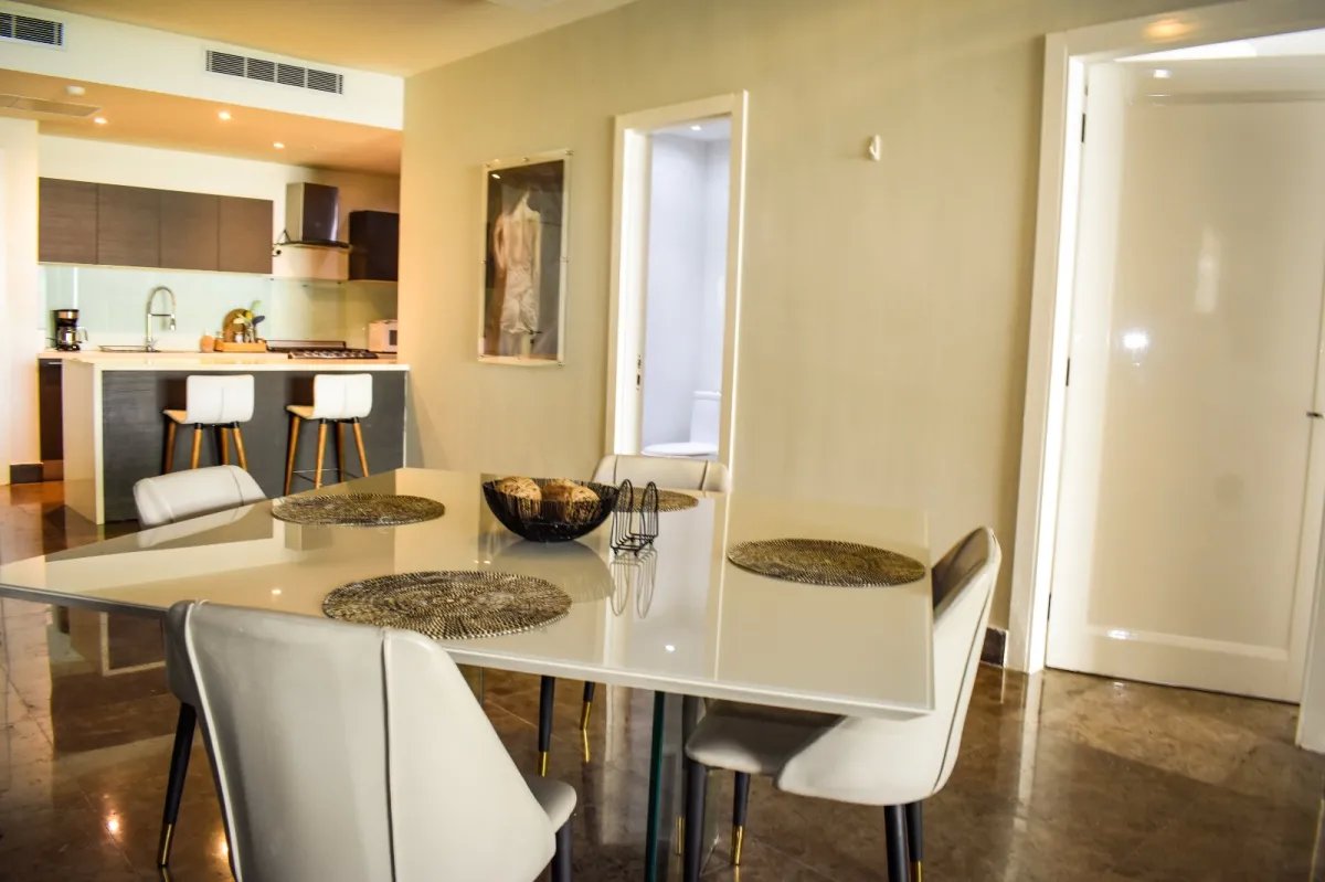 Apartment Sale and Rent in Avenida Balboa