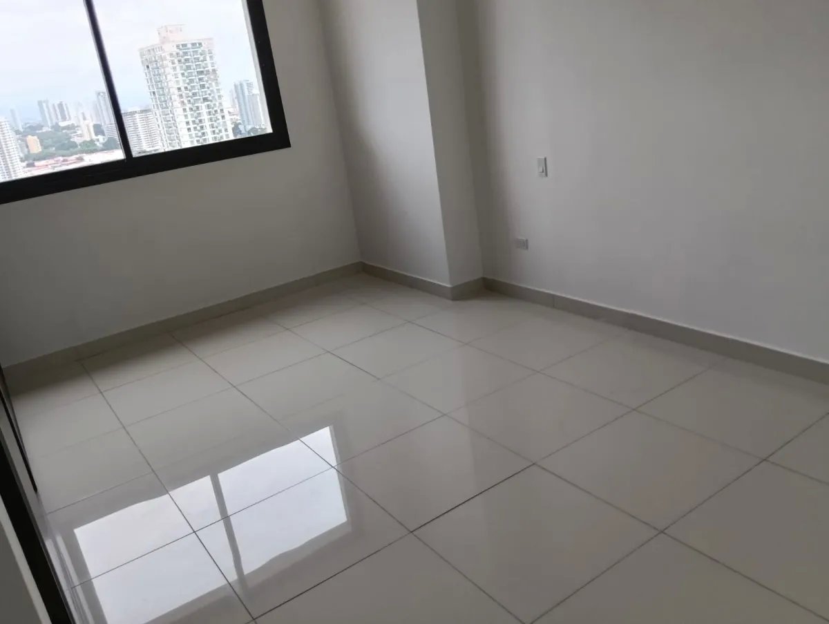 Vendo amplio y lujoso apartamento en el Cangrejo de 2 recámaras