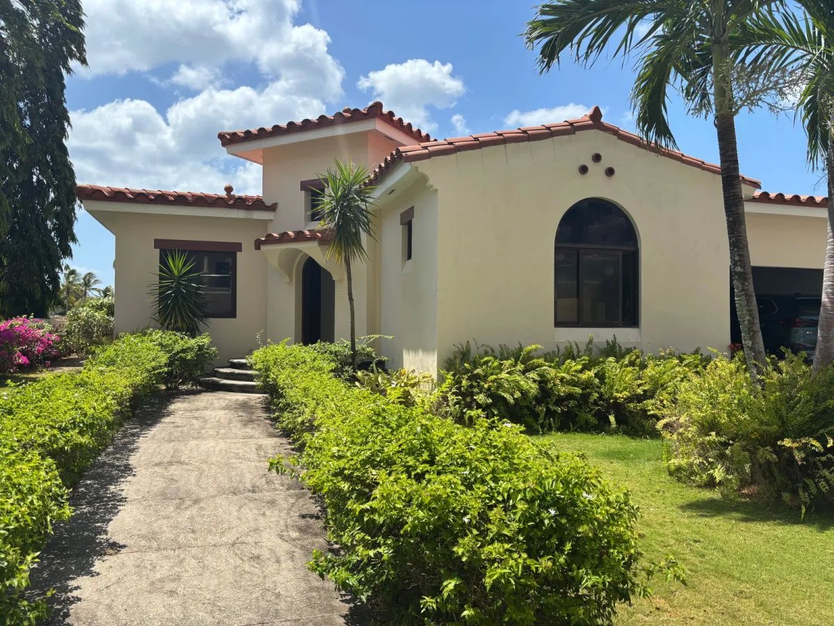 Vacation Home For Sale in San Carlos