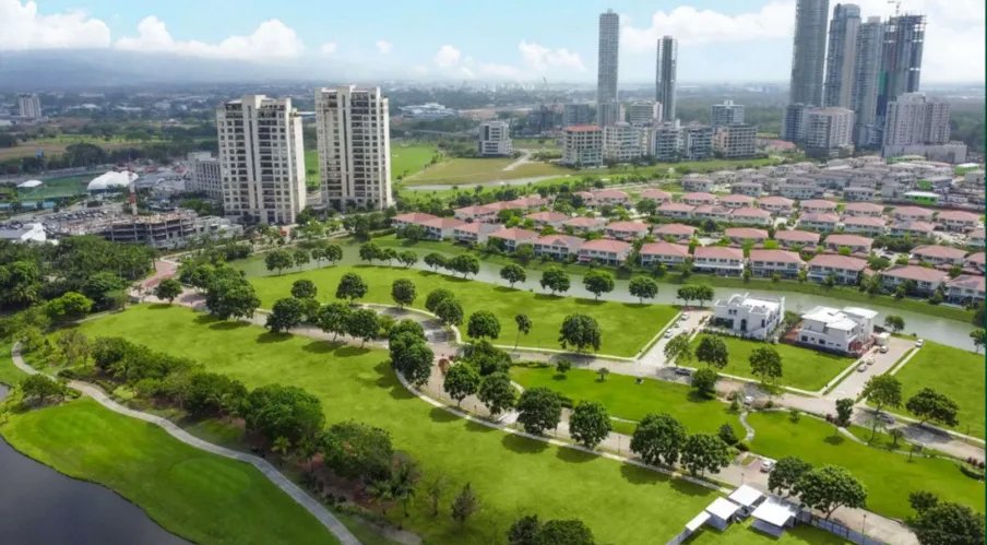 Apartment For Sale in Santa María
