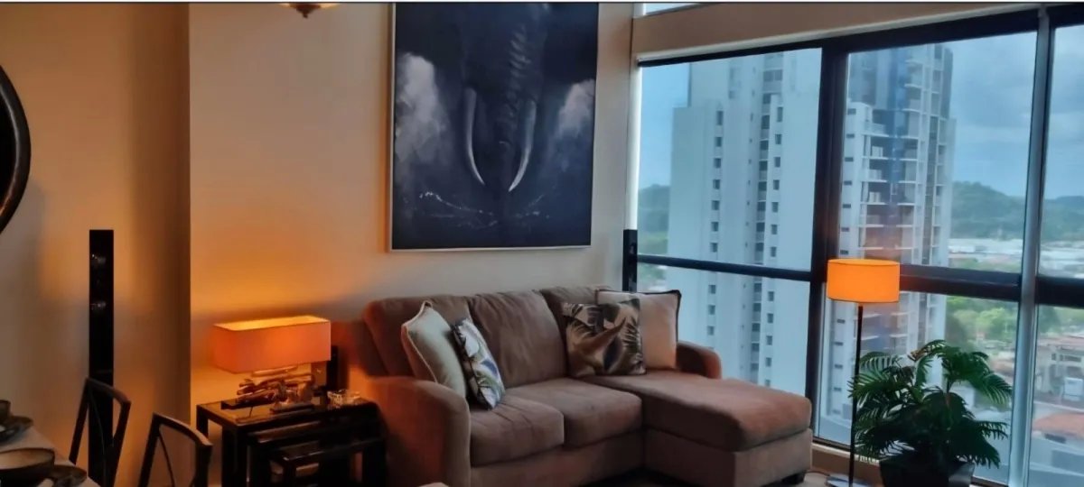 Se Alquila hermoso apartamento en El Cangrejo PH Vitro